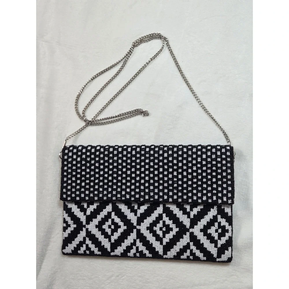 Maria Victoria Black White Beaded Geometric Crossbody‎ Clutch Bag Silver Chain